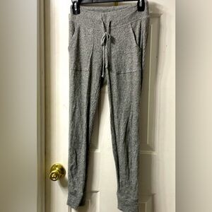 Aerie SUPER SOFT Gray Ribbed Knit Lounge Pants, Small, EUC